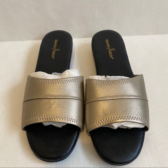 𝅺COPY - Daniel Green Sandals - Picture 1 of 4